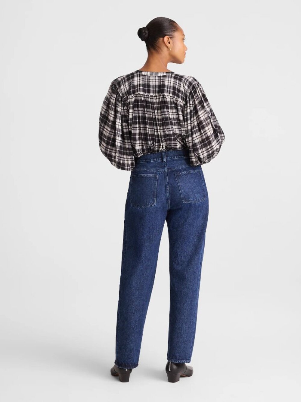 Madewell Tall Curvy Pieced Barrel-Leg Jeans – McKinney Wash - Picture 8 of 9